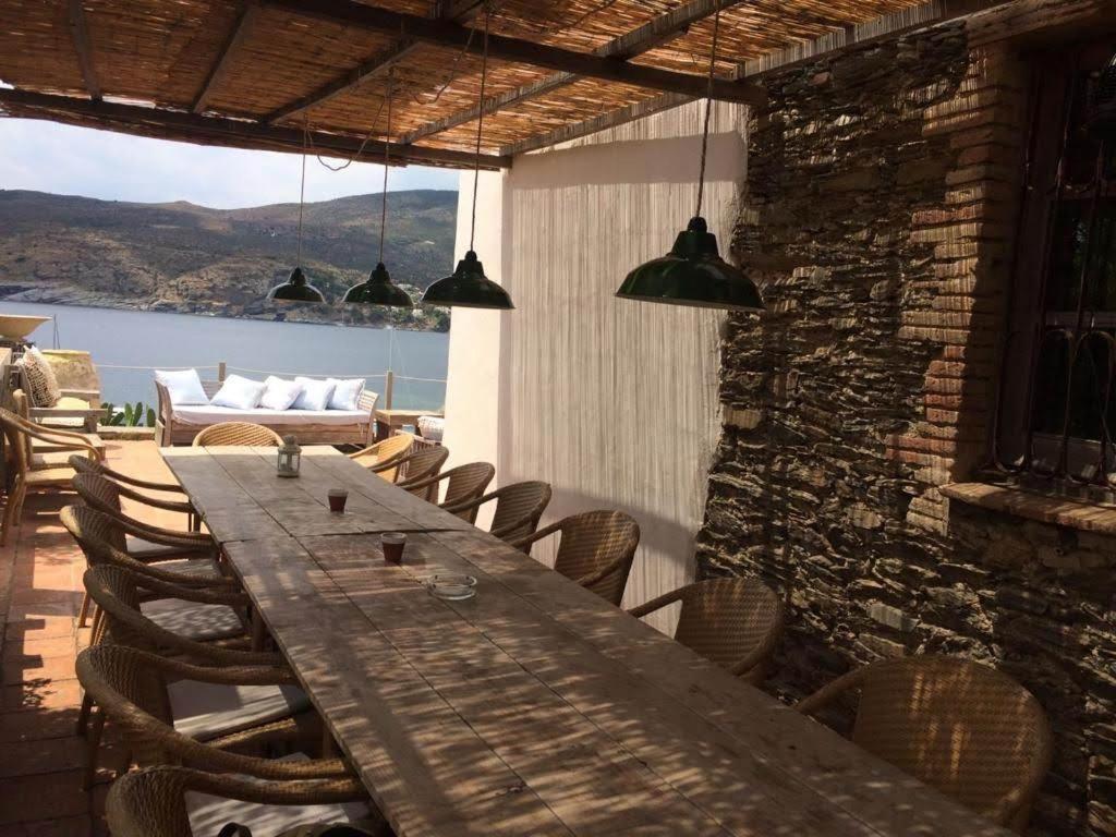 Isla Privada en Cadaqués de ensueño con 11 habitaciones dobles con baño privado y piscina Esterno foto