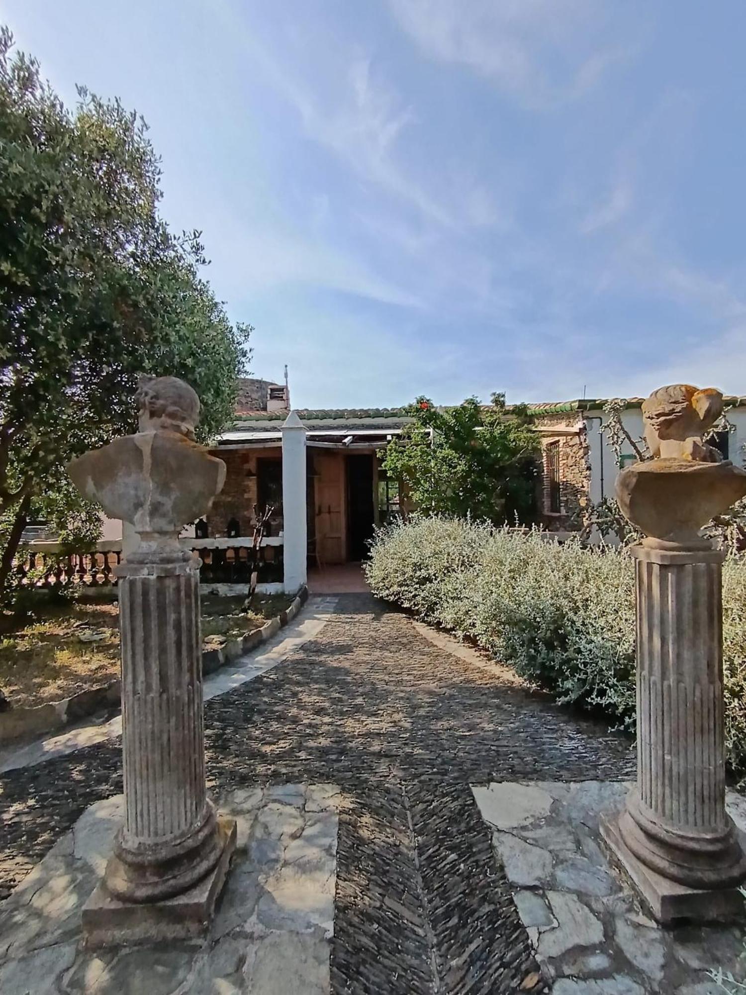 Isla Privada en Cadaqués de ensueño con 11 habitaciones dobles con baño privado y piscina Esterno foto