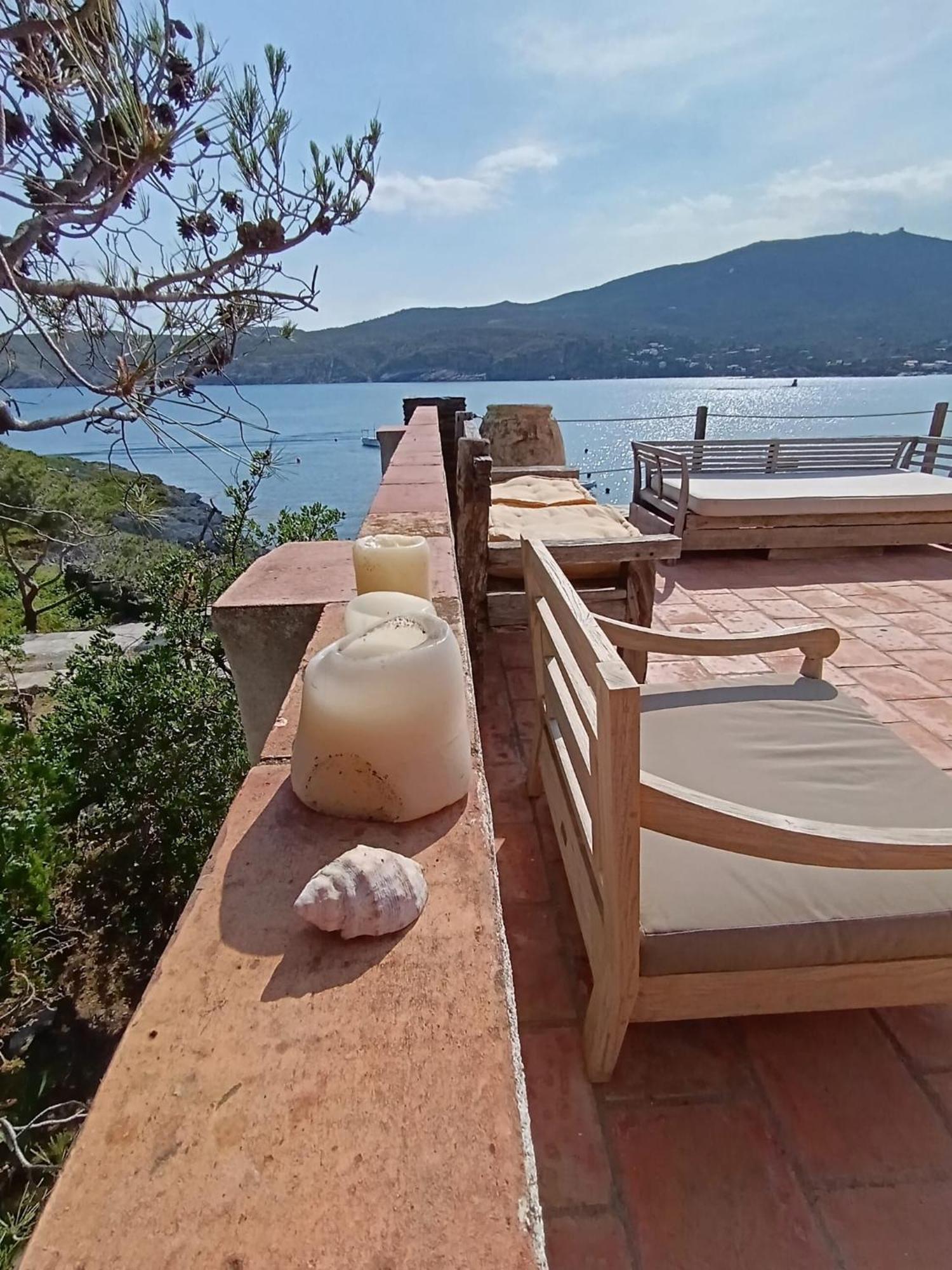 Isla Privada en Cadaqués de ensueño con 11 habitaciones dobles con baño privado y piscina Esterno foto